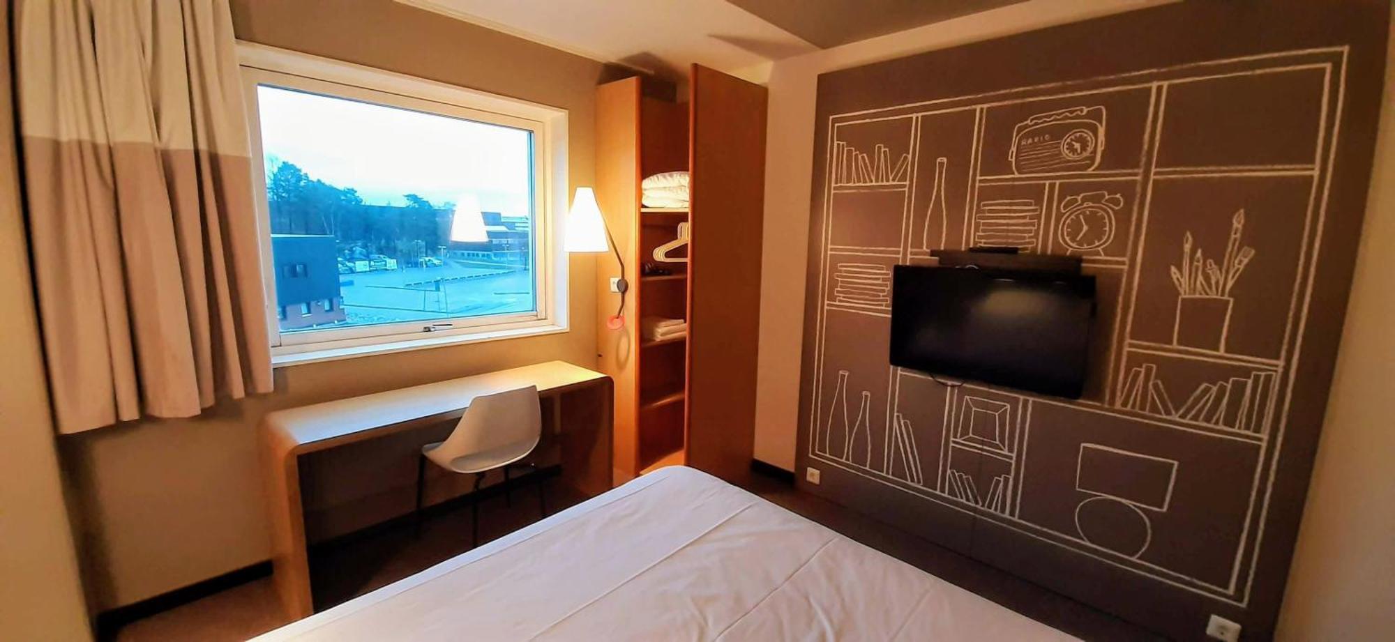 Hotel Sure By Western 3*
